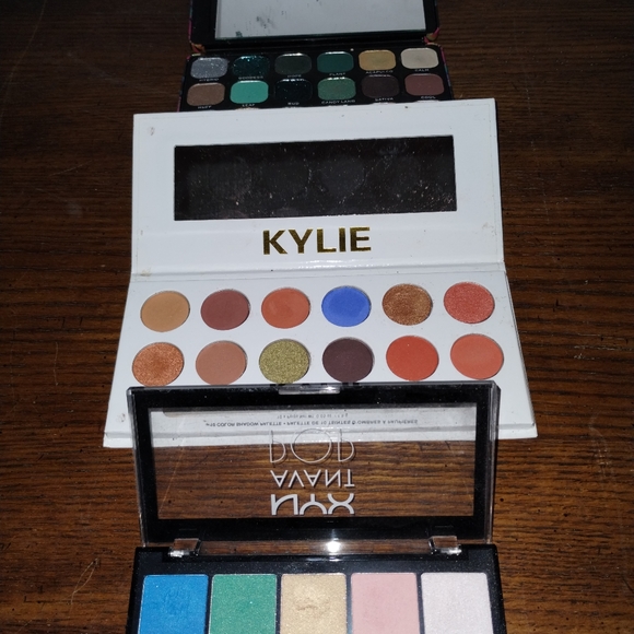 Make up bundle - Picture 3 of 6